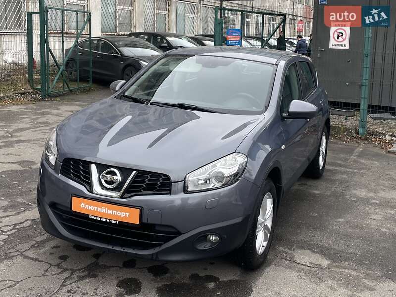Внедорожник / Кроссовер Nissan Qashqai 2010 в Сумах