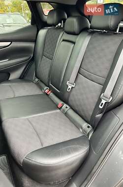 Внедорожник / Кроссовер Nissan Qashqai 2014 в 