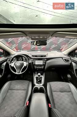 Внедорожник / Кроссовер Nissan Qashqai 2014 в 