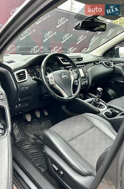 Внедорожник / Кроссовер Nissan Qashqai 2014 в 