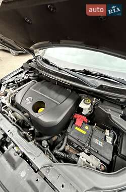 Внедорожник / Кроссовер Nissan Qashqai 2014 в 