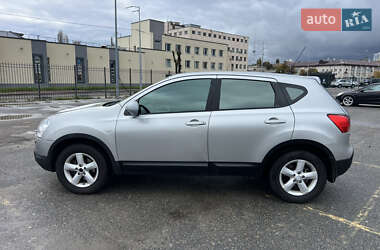 Внедорожник / Кроссовер Nissan Qashqai 2008 в 
