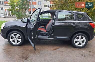 Внедорожник / Кроссовер Nissan Qashqai 2008 в 