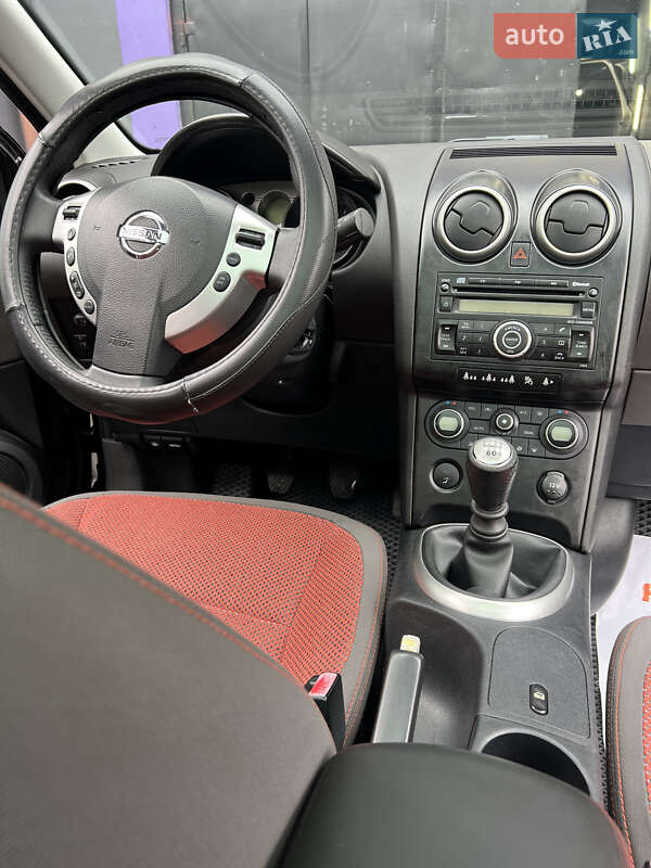 Позашляховик / Кросовер Nissan Qashqai 2008 в Львові
