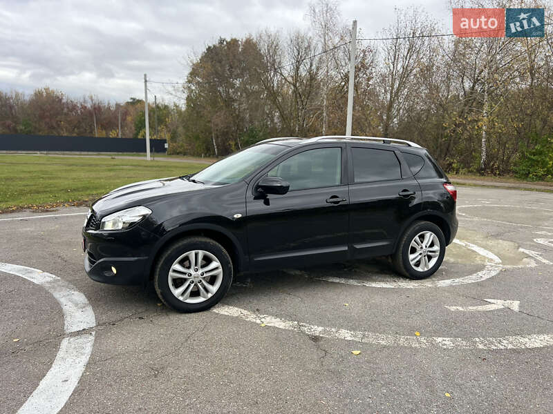 Внедорожник / Кроссовер Nissan Qashqai 2010 в Конотопе