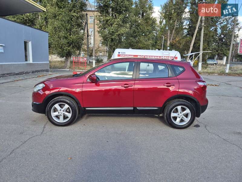 Внедорожник / Кроссовер Nissan Qashqai 2012 в Днепре
