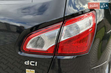 Внедорожник / Кроссовер Nissan Qashqai 2010 в 