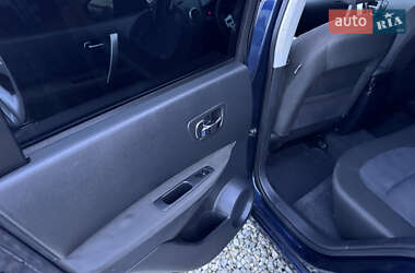 Внедорожник / Кроссовер Nissan Qashqai 2010 в 