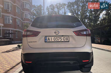 Внедорожник / Кроссовер Nissan Qashqai 2016 в 