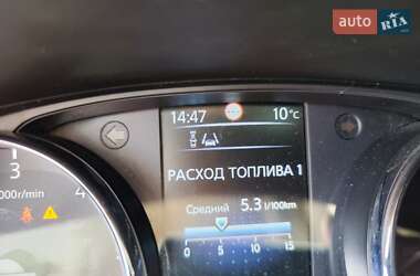 Внедорожник / Кроссовер Nissan Qashqai 2015 в 