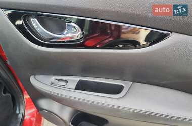 Внедорожник / Кроссовер Nissan Qashqai 2015 в 