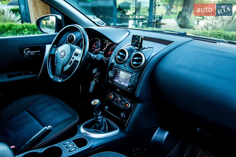 Внедорожник / Кроссовер Nissan Qashqai 2012 в Умани