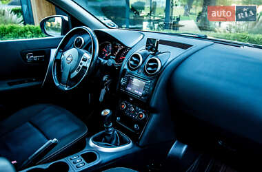 Внедорожник / Кроссовер Nissan Qashqai 2012 в 