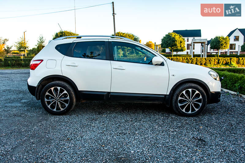 Внедорожник / Кроссовер Nissan Qashqai 2012 в Умани