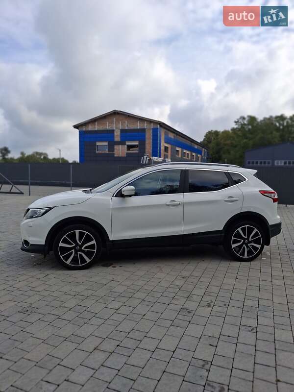 Внедорожник / Кроссовер Nissan Qashqai 2014 в Львове