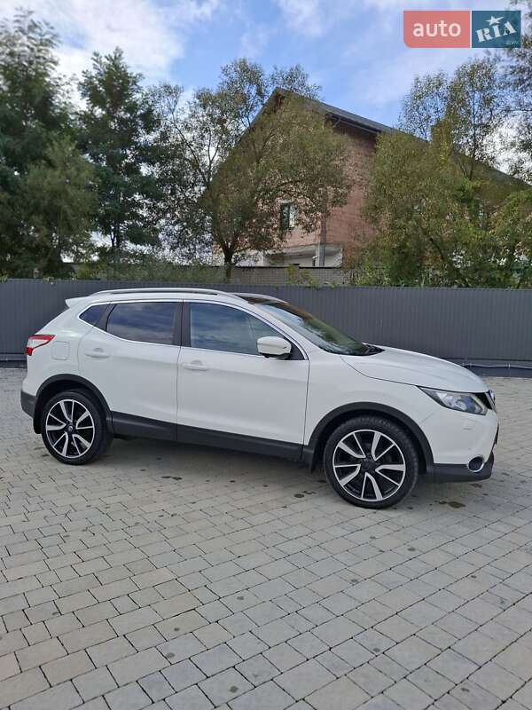 Внедорожник / Кроссовер Nissan Qashqai 2014 в Львове