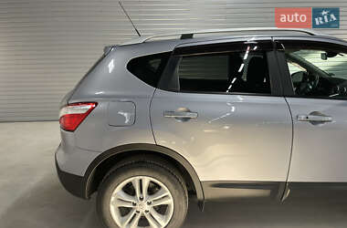 Внедорожник / Кроссовер Nissan Qashqai 2013 в 