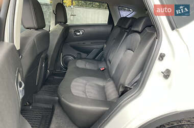 Внедорожник / Кроссовер Nissan Qashqai 2012 в 