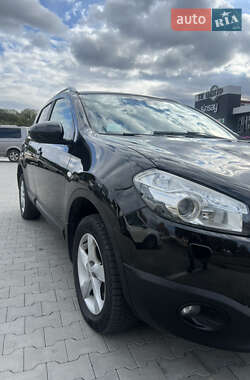 Внедорожник / Кроссовер Nissan Qashqai 2011 в 