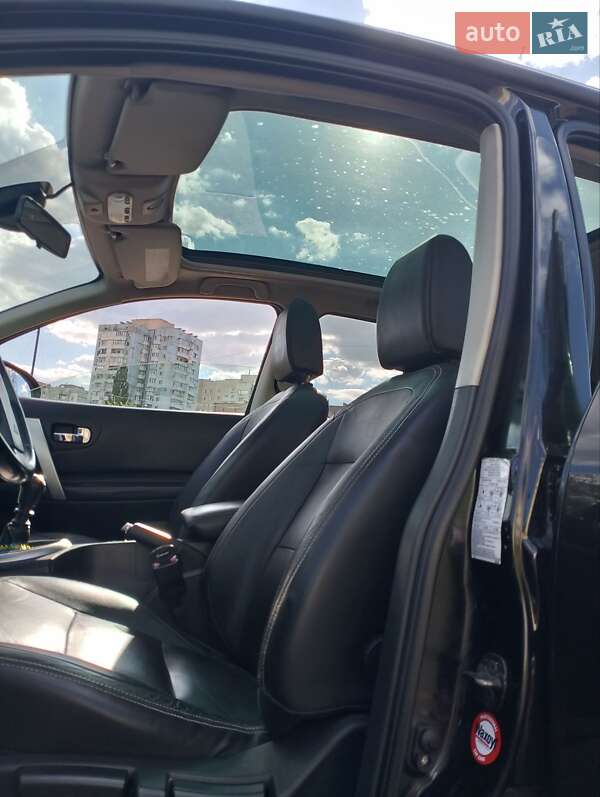 Позашляховик / Кросовер Nissan Qashqai 2010 в Миколаєві