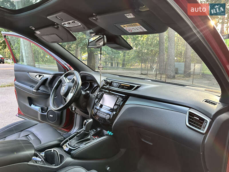 Позашляховик / Кросовер Nissan Qashqai 2018 в Черкасах