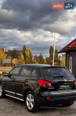 Внедорожник / Кроссовер Nissan Qashqai 2008 в 