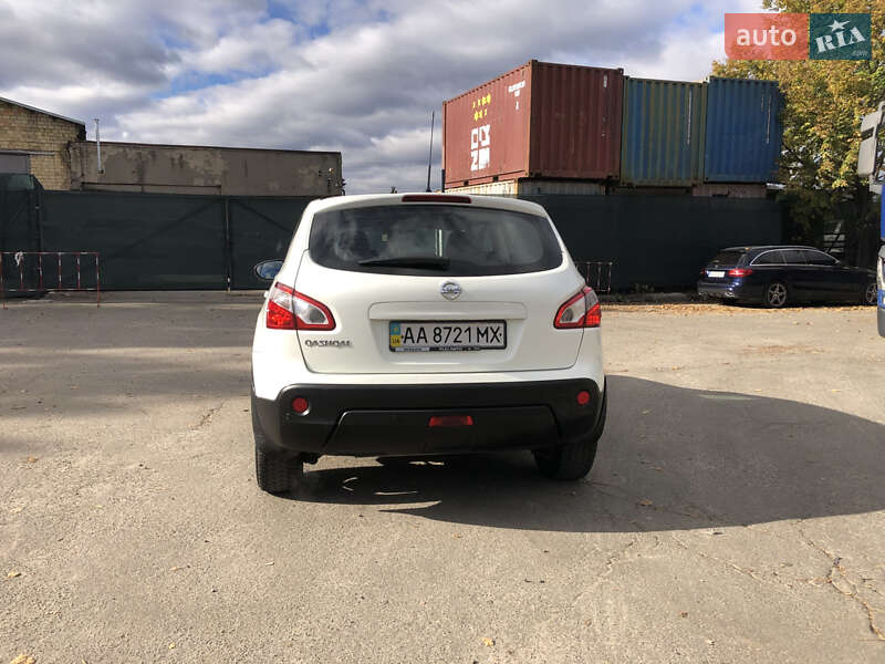 Позашляховик / Кросовер Nissan Qashqai 2013 в Києві фото 12 Позашляховик / Кросовер Nissan Qashqai 2013 в Києві