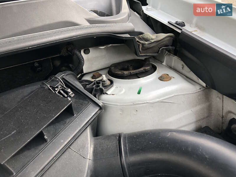 Позашляховик / Кросовер Nissan Qashqai 2013 в Києві фото 35 Позашляховик / Кросовер Nissan Qashqai 2013 в Києві