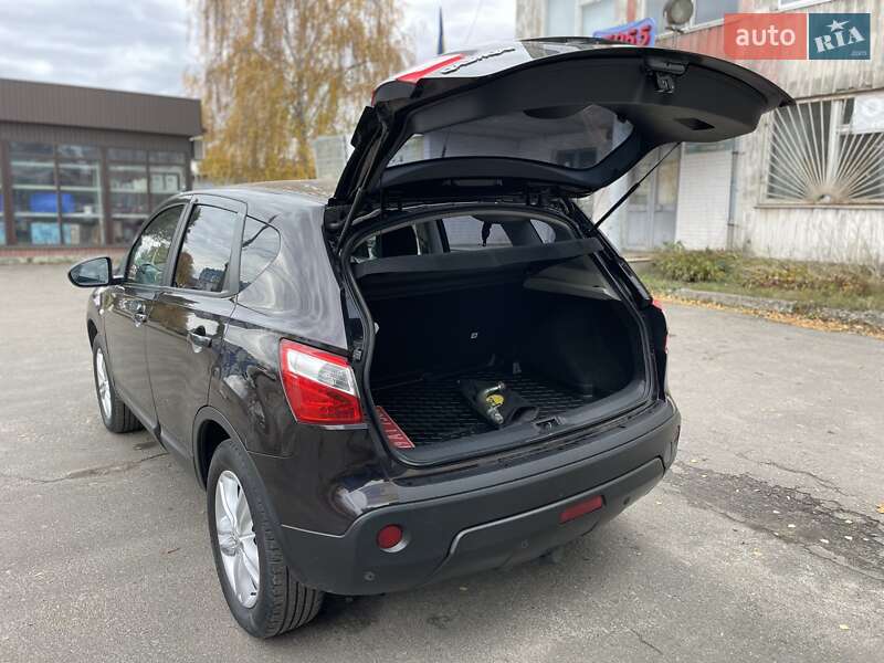 Внедорожник / Кроссовер Nissan Qashqai 2010 в Сумах