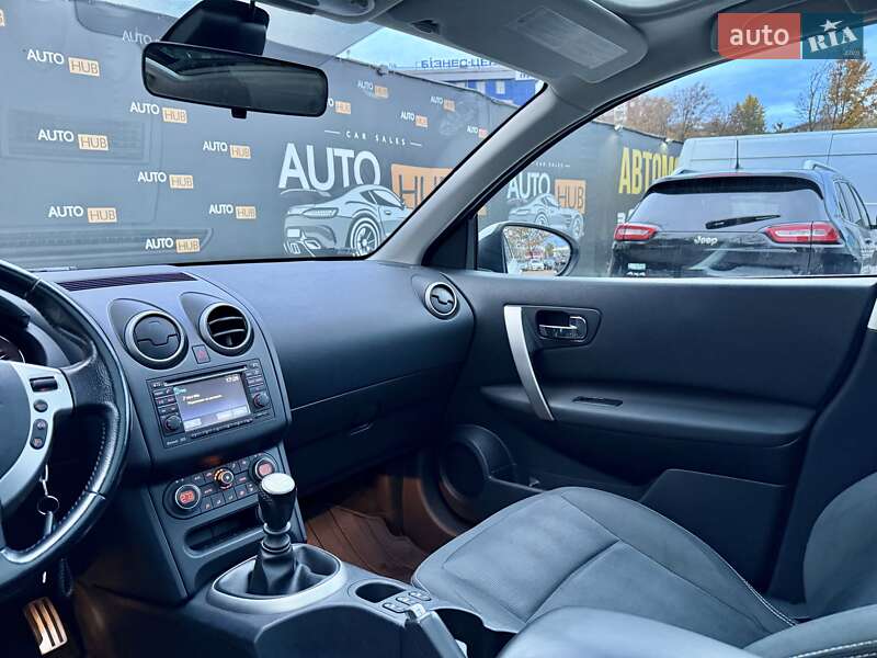 Внедорожник / Кроссовер Nissan Qashqai 2011 в Харькове