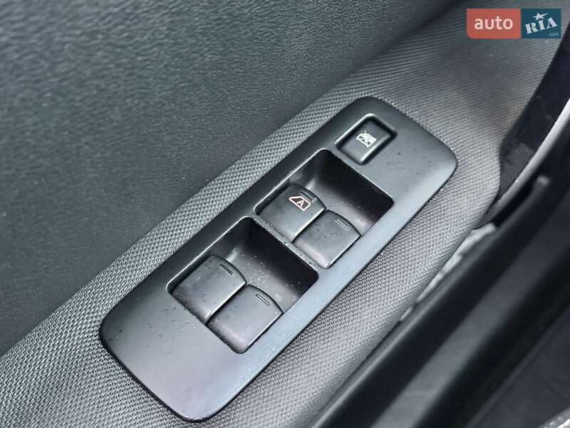 Внедорожник / Кроссовер Nissan Qashqai 2011 в Харькове