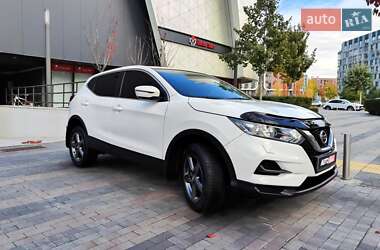 Позашляховик / Кросовер Nissan Qashqai 2019 в 