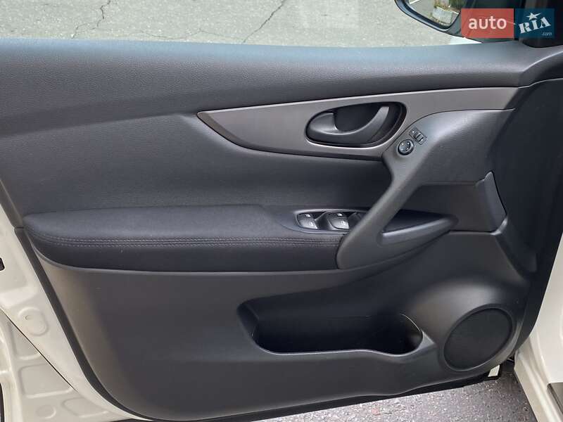 Позашляховик / Кросовер Nissan Qashqai 2020 в Харкові фото 19 Позашляховик / Кросовер Nissan Qashqai 2020 в Харкові