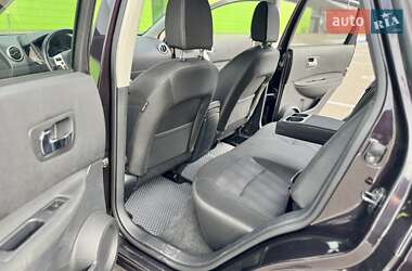 Позашляховик / Кросовер Nissan Qashqai 2013 в 