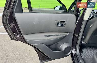 Позашляховик / Кросовер Nissan Qashqai 2013 в 