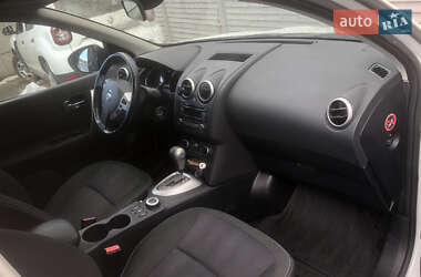 Внедорожник / Кроссовер Nissan Qashqai 2013 в 