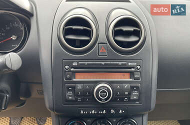 Внедорожник / Кроссовер Nissan Qashqai 2007 в 