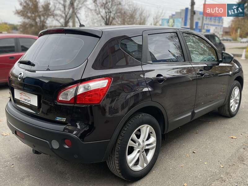 Внедорожник / Кроссовер Nissan Qashqai 2010 в Сумах