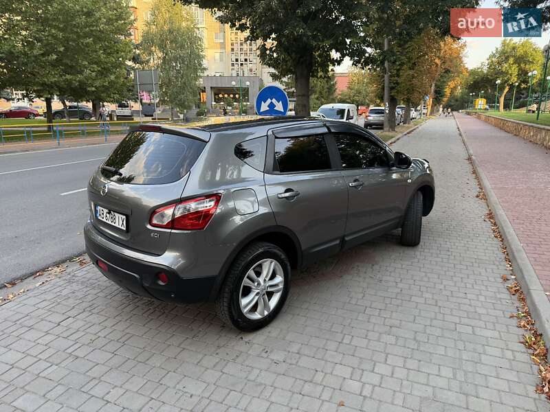 Внедорожник / Кроссовер Nissan Qashqai 2011 в Могилев-Подольске