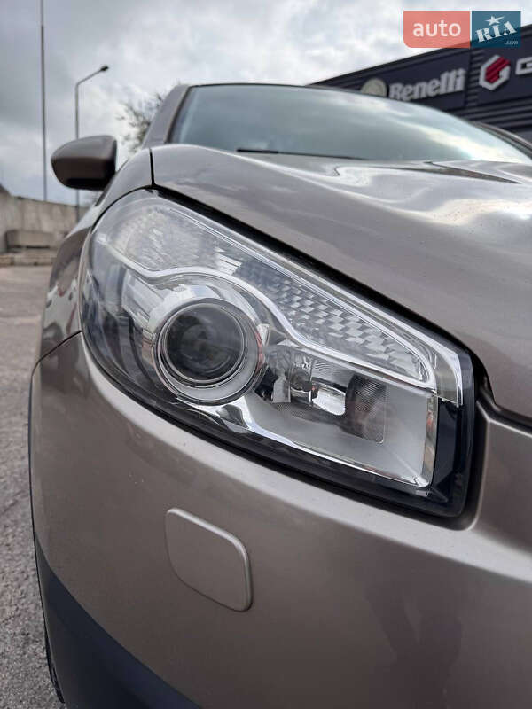 Позашляховик / Кросовер Nissan Qashqai 2012 в Запоріжжі фото 13 Позашляховик / Кросовер Nissan Qashqai 2012 в Запоріжжі