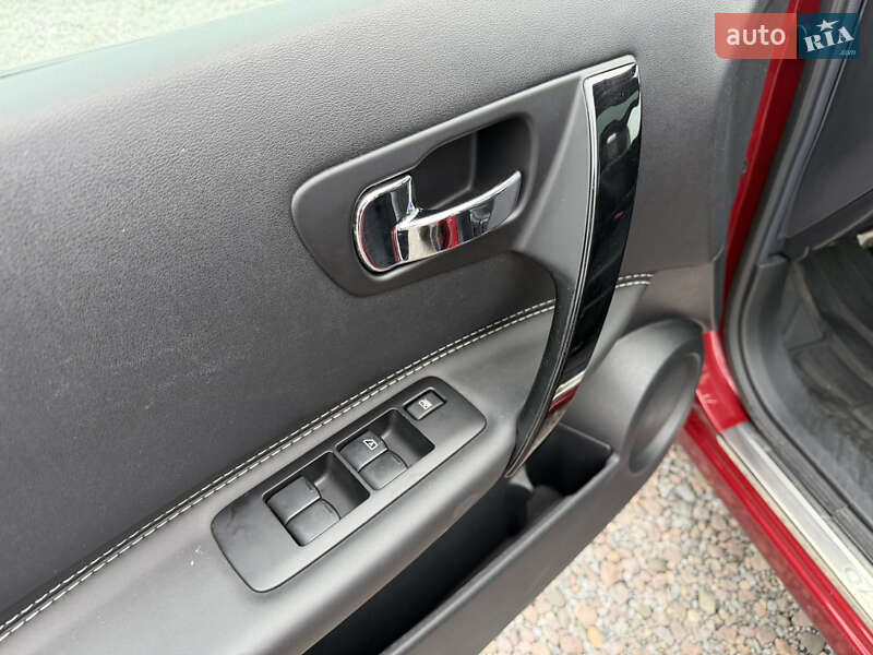 Внедорожник / Кроссовер Nissan Qashqai 2013 в Ровно