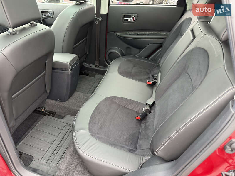 Внедорожник / Кроссовер Nissan Qashqai 2013 в Ровно