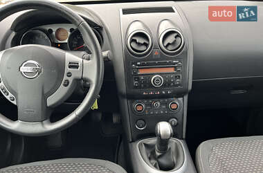 Внедорожник / Кроссовер Nissan Qashqai 2008 в 