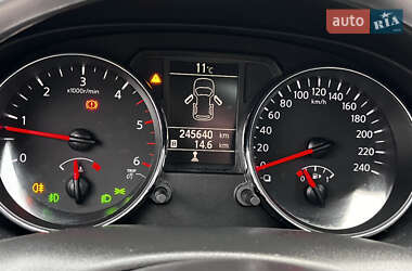 Внедорожник / Кроссовер Nissan Qashqai 2010 в 