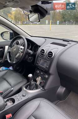 Внедорожник / Кроссовер Nissan Qashqai 2009 в 