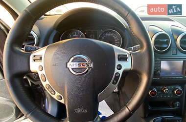 Позашляховик / Кросовер Nissan Qashqai 2012 в 