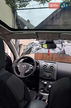 Позашляховик / Кросовер Nissan Qashqai 2007 в  фото 9 Позашляховик / Кросовер Nissan Qashqai 2007 в