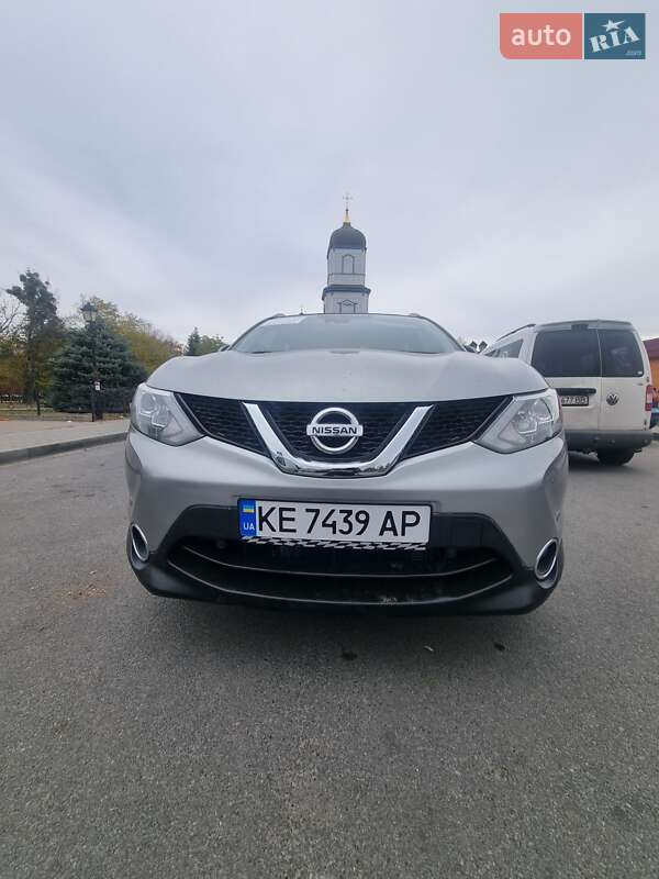 Внедорожник / Кроссовер Nissan Qashqai 2015 в Новомосковске