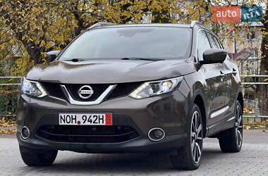 Позашляховик / Кросовер Nissan Qashqai 2015 в Кременці