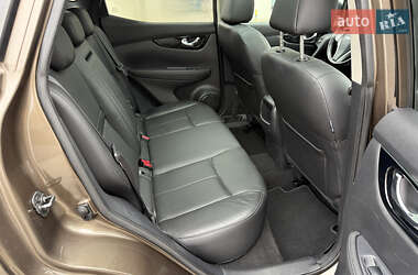 Внедорожник / Кроссовер Nissan Qashqai 2015 в 